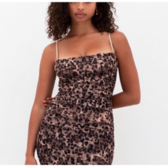 Aritzia Ten By Babaton Luxor Mini Dress Ruched Bodycon Leopard Size 10 - Picture 2 of 8